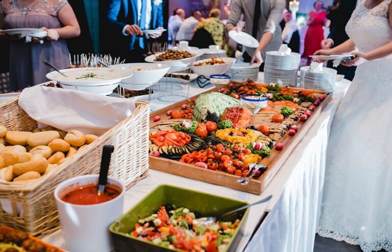 The Best Way to Pick Wedding Catering Services